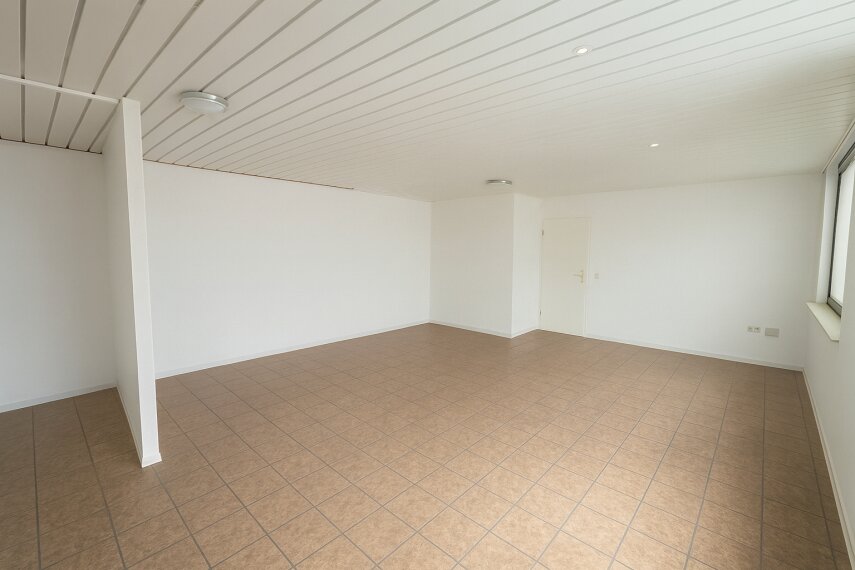 Halle Rechts Büroräume