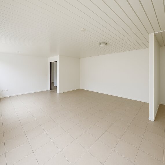 Halle Rechts Büro 3