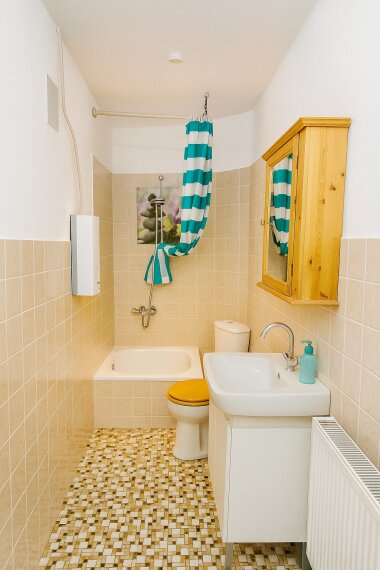 7364698d-c6af-43d6-9d37-1ffa3408b20b