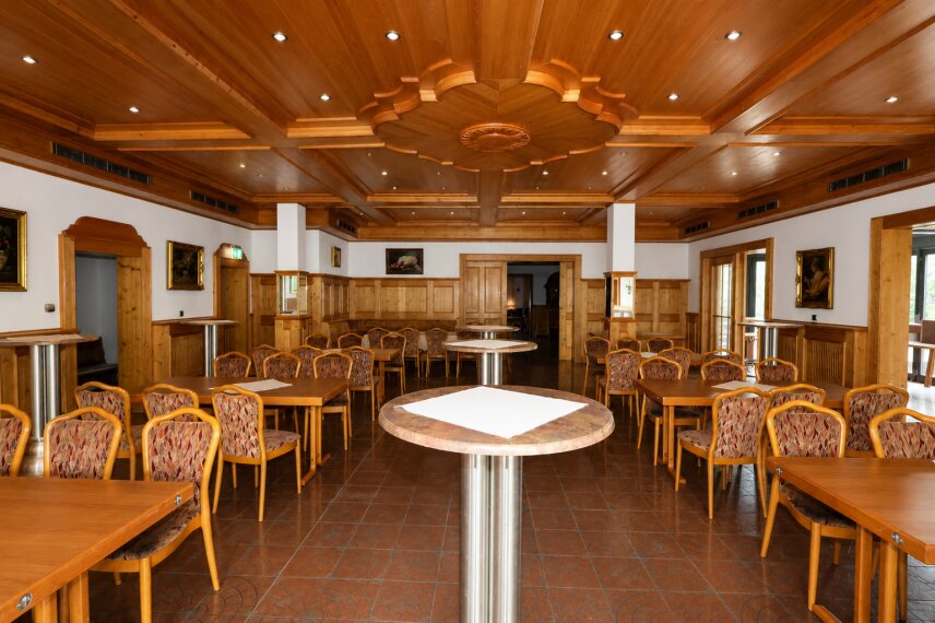 Saal Restaraunt
